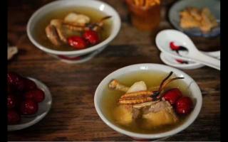 冬蟲夏草的食用方法！冬蟲夏草燉雞湯！