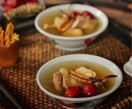 冬蟲(chóng)夏草老鴨湯的做法？