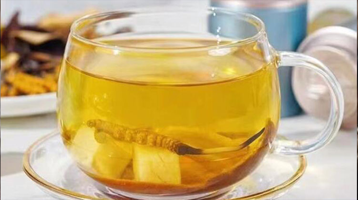 冬蟲夏草可以直接泡水喝嗎？科學(xué)解析與正確方法